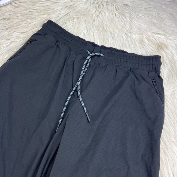 Athleta Women's Black Trekkie Straight Crop Pant - Picture 4 of 7